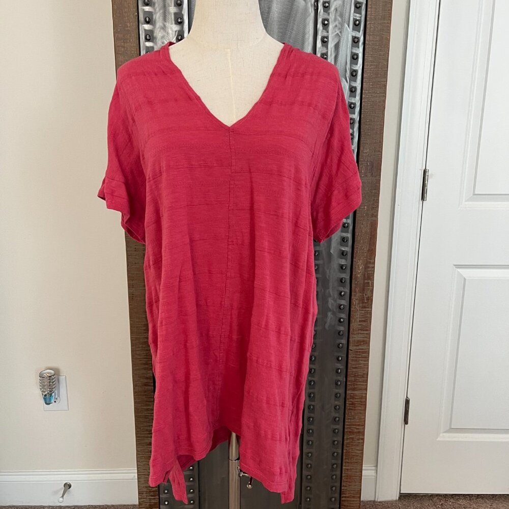VINTAGE Soft Surroundings Women's Short Sleeve V-Neck Top in Red - L